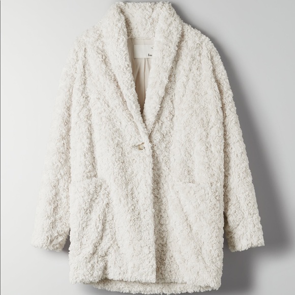 Aritzia jacket ✨ - Picture 1 of 6